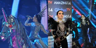 FOTO Naik Kuda Terbang-Bersayap, Syahrini Cantik Meski Gaun Robek