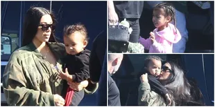 FOTO: North & Saint West, Ikut Liburan Bareng Kim K ke Kosta Rica