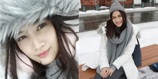 FOTO: Pakai Syal dan Jaket Tebal, Melody JKT48 Liburan di Jepang