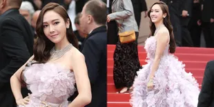 FOTO: Penampilan Cantik Jessica Jung di Red Carpet Cannes 2018