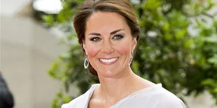 Foto Penampilan Pertama Kate Middleton Setelah Sakit
