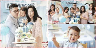 FOTO: Pesta Ultah Serba Putih Anak Desainer Ini Dihadiri Syahrini