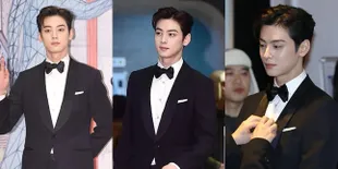 FOTO: Potret Gantengnya Cha Eun Woo di Red Carpet 2019 MBC Drama Awards: Pakai Jas Makin Good Looking