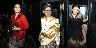 FOTO Preskon 'Bumi Manusia', Para Pemain Datang Naik Kereta Kuda!