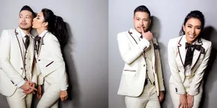 FOTO: Prewed Tyas Mirasih - Raiden, Pilih Konsep Setelan Jas Rapi