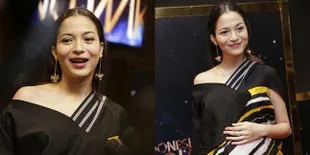 FOTO: Putri Marino Pamerkan Baby Bump Saat Hadiri IMA Awards 2018