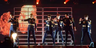 Foto Riuh SS6, Jilatan Api Hingga Aksi Yang Buat Elf Berkeringat