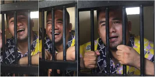 FOTO Sambil Senyum, Saipul Jamiell Bernyanyi di Balik Sel Tahanan