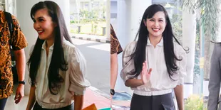 Foto Sandra Dewi Saat Penuhi Panggilan Kejagung, Tutupi Wajah Karena Kepanasan - Penuh Senyum Sapa Wartawan