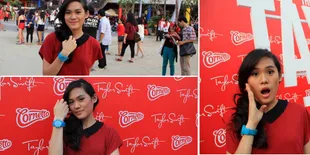 Foto Seru Sheryl Sheinafia Dalam The Red Tour