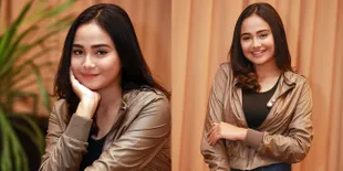 FOTO: Syifa Hadju Belajar Bahasa Isyarat Untuk Film 'SELEBGRAM'