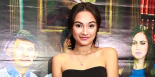 FOTO: Tak Harus Melawak, Caitlin Halderman Bermain di Film Komedi
