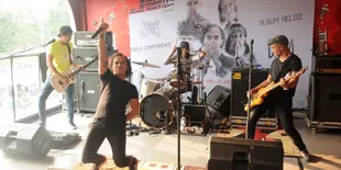 [FOTO] Tak Turunkan Hentakan, Slank Rilis Album Religi Pertamanya