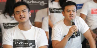 FOTO Tetap Ambil Job Jelang Pernikahan, Begini Alasan Dion Wiyoko