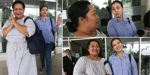 FOTO: Tike Priatnakusuma & Tya Ariestya Cerita Soal Kondisi Jupe