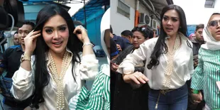 FOTO: Untuk Perawatan, Syahrini Lebih Pilih Yang Simple & Instan