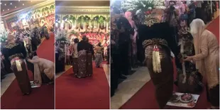 FOTO Upacara Panggih Pernikahan Kahiyang Ayu dan Bobby Nasution