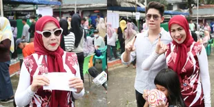 Foto Venna Melinda dan Athalla Naufal Bareng ke TPS Buat Coblos, Vibe-nya Ibu-Ibu Sosialita