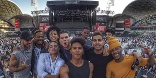 Foto: Wajah Para Dancers Kece Taylor Swift di '1989 World Tour'