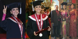 FOTO: Wisuda, Julia Perez Tetap Bahagia Tanpa Ditemani Gaston