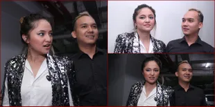 Gandengan Tangan Mesra, Marshanda dan Egi John Bertukar Pujian
