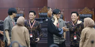 Gara-gara Susah Bangun Pagi, Ariel NOAH Telat dan Tak Diizinkan Masuk Ruang Sidang MK