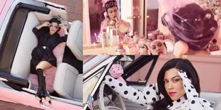 Gaya Fierce Kourtney Kardashian, Tak Terlihat 40 Tahun Kan?