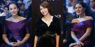 Gaya Glamor Raisa - Chelsea Islan Hadir di Launching Oppo Find X