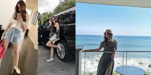 Gaya Hot Nia Ramadhani di LA, Crop Top - High Slit di Musim Panas