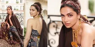 Gaya Kece Deepika Padukone Pakai Batik di Paris Fashion Week, Flawless!