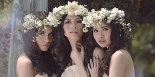 Gritte - Donita - Marsha Aruan Bak Ratu Bunga, Flawless Bersinar