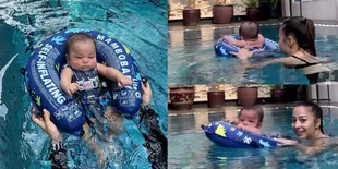 Habiskan Akhir Pekan di Rumah Nenek, 8 Potret Baby Izz Anak Nikita Willy Asyik Main di Kolam Renang - Cantiknya Wajah Tanpa Makeup Sang Bunda Bikin Salfok