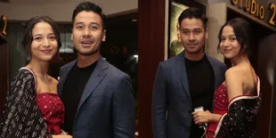 Hadiri Gala Premiere Film, Ini Gaya Serasi Putri Marino & Chicco!