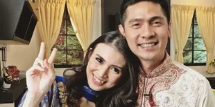 Hangat & Romantisnya Hubungan Donita-Adi Nugroho, Bikin Iri!