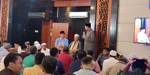 Harry Kiss Sajikan Krecek Favorit Vidi Aldiano di Acara 40 Harian