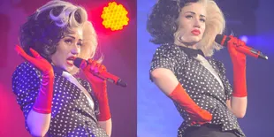 Iggy Azalea Bawa Anjing Dalmatians Saat Pesta Halloween