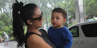 Imutnya Kellen Alexander Lemos Saat Bersama Krisdayanti