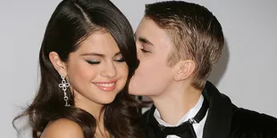 Inilah Bukti Justin Bieber - Selena Gomez Balikan