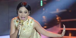 Intip Serunya Andien Berlaga di Konser Yovie