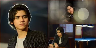 Jadi Waiter Ganteng, Aliando Syarief Galau 'Ditinggal Pacar'