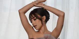 Jennifer Coppen Bawa Pulang Piala Celebrity Creator of The Year di TikTok Awards 2025