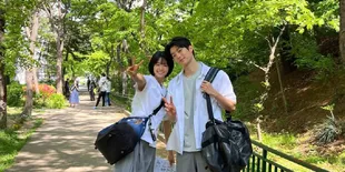 Jeon So Young Foto Bareng Baek Sun Ho yang Sedang Cuti Wamil, Kompak Banget Kayak Couple 