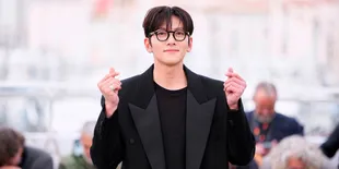Ji Chang Wook di Photocall Cannes Film Festival, Ganteng Berkacamata