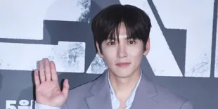 Ji Chang Wook Ganteng di VIP Screening 'COLONY', Auto Salfok