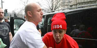 Justin Bieber Ngamuk Ke Paparazi