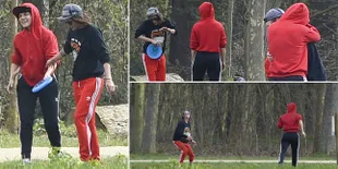 Kencan Seru Kristen Stewart & SoKo, Pelukan Mesra di Taman Paris