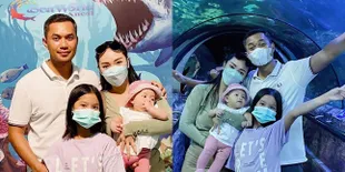 Kesayangan Zaskia Gotik, 8 Potret Kedekatan Aqila Ramadhani dan Baby Arsila Bak Saudara Kandung