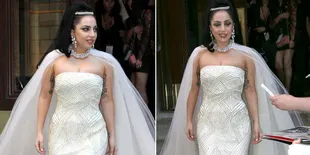 Ketika Lady Gaga Kenakan Gaun Nikah di Montreal Jazz Festival