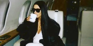 Foto: Kim Kardashian Berbagi Momen Serunya Selama Berada di Dubai
