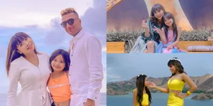 Kini Beranjak Remaja, 8 Potret Cantik Evelyn Putri Semata Wayang Eva Belisima eks Kiwil - Pesonanya Mirip Sang Ibu!